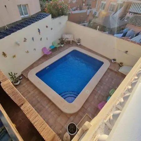 Casa Hollandia بيت للعطل *